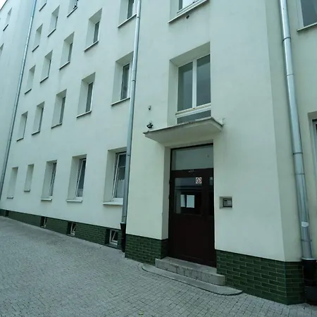 Goldline Premium Center Apartment *