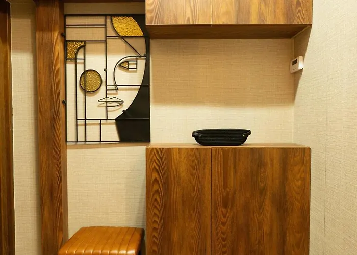 Goldline Premium Center