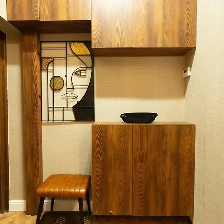 Goldline Premium Center